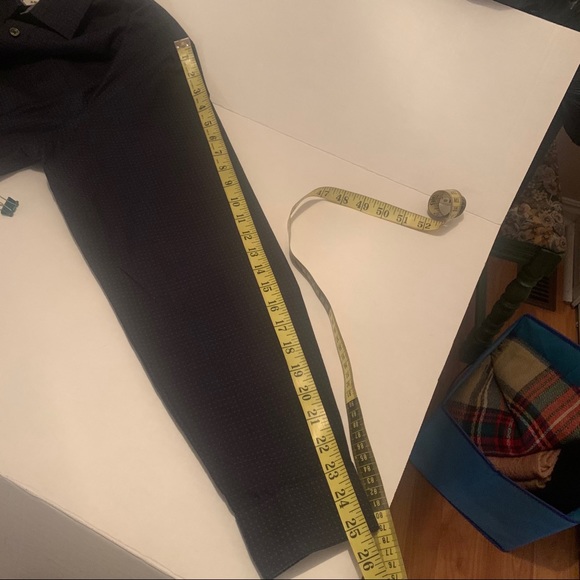 Van Heusen 1818 Men's Dress Shirt - Picture 6 of 13